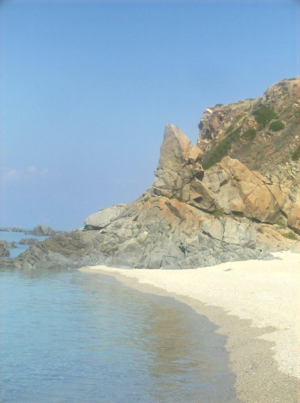 Residenza Marinella Aparthotel Дзамброне Екстериор снимка